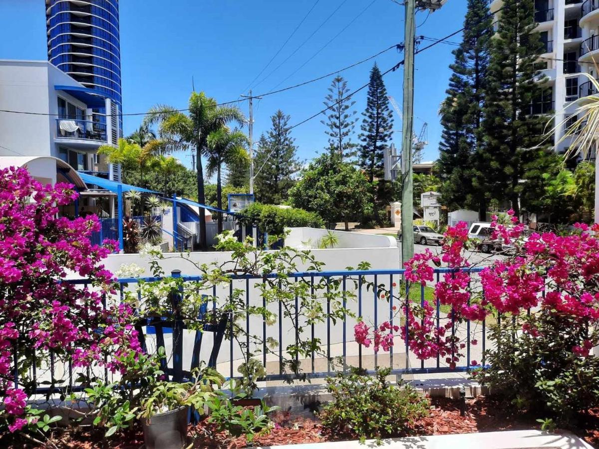 Surfers Beach Resort One Gold Coast Exterior photo